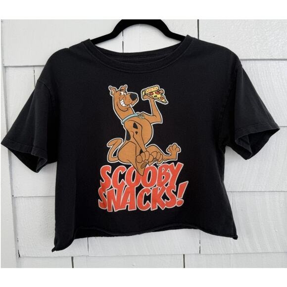 Scooby Doo Women's Small Scooby Snacks Scooby w/ Pizza Cropped Graphic T-Shirt - Picture 2 of 7